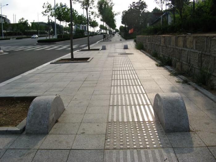 半圓形 擋車(chē)柱